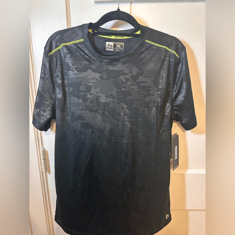 NWT RBX BLACK REFLECTIVE WORKOUT SHIRT MENS